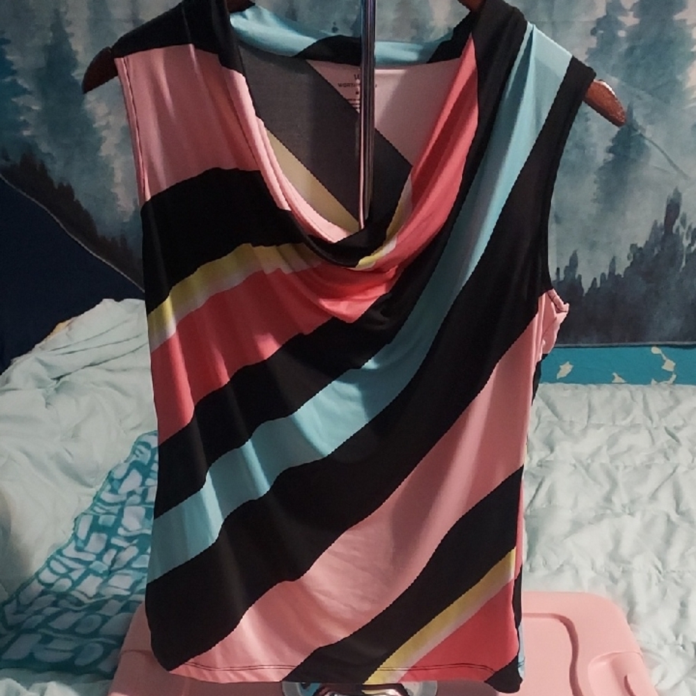 Worthington Medium sleeveless blouse